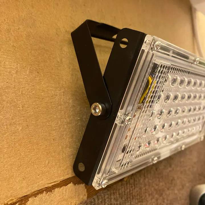 led reflektor 50w snažna bela svetlost imituje dnevnu svetlost euroshop