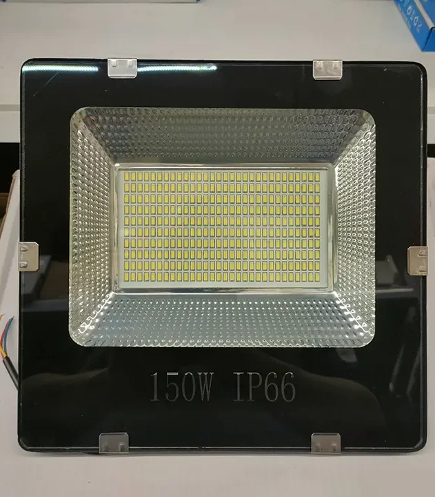 LED reflektor 150W IP66 hladno belo svetlo euroshop