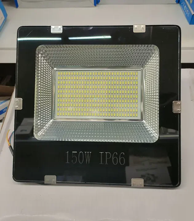 reflektor 150W za dvorište i hale euroshop