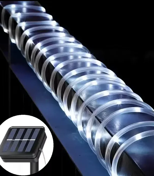 Bele solarne lampice u crevu dužine 10 metara idealne su za dekoraciju dvorišta