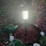 Dekorativni solarni fenjer sa LED diodama unosi toplinu i atmosferu u dvorište