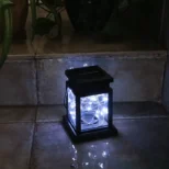 Fenjer za zid i pod omogućava fleksibilnu montažu