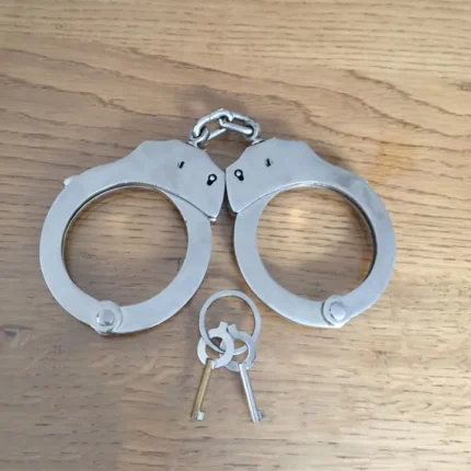 Lančane lisice na lanac sa ključevima izrađene od čelika pružaju sigurnost i otpornost