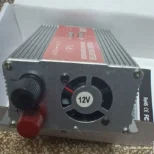 Pretvarač struje za kampovanje 500W idealan je za prirodu i putovanja