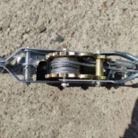 Ručna potezna dizalica 2 tone sa mekom gumenom ručkom za stabilan rad