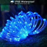 Solarni LED niz plava boja u crevu 20m unosi intenzivan i bogat svetlosni efekat