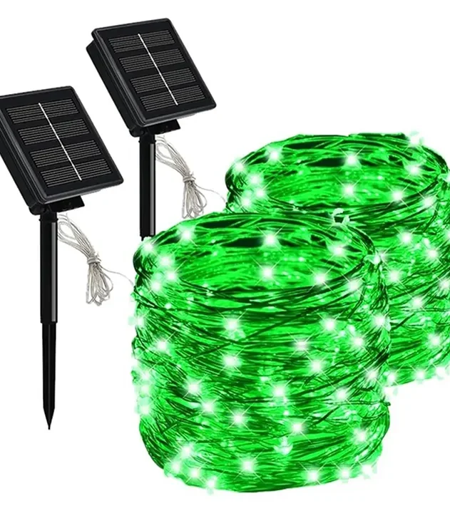 Zelene lampice solarne 30m ravnomerno osvetljavaju pergolu i stazu; svetlosni niz 30m u zelenoj nijansi