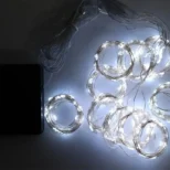 Solarne svetleće bele zavese sa 300 LED sijalica stvaraju bogat svetlosni efekat