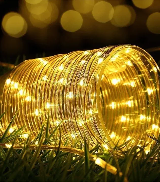 Žute LED sijalice u crevu dužine 10m pružaju toplo i prijatno osvetljenje za dom i baštu