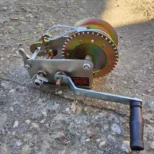 Vitlo sa čeličnom sajlom za vuču vozila