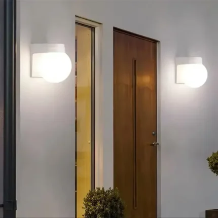 Fasadna lampa kugla
